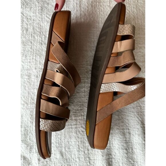 FitFlop Women's Size 8 Lumy Leather Slide Sandals Brown Silver Accents - Picture 2 of 5